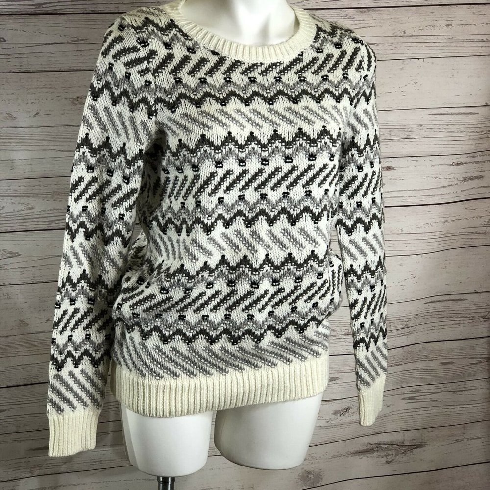 Ann Taylor Loft Womens size S Crew Neck sweater - Picture 2 of 12